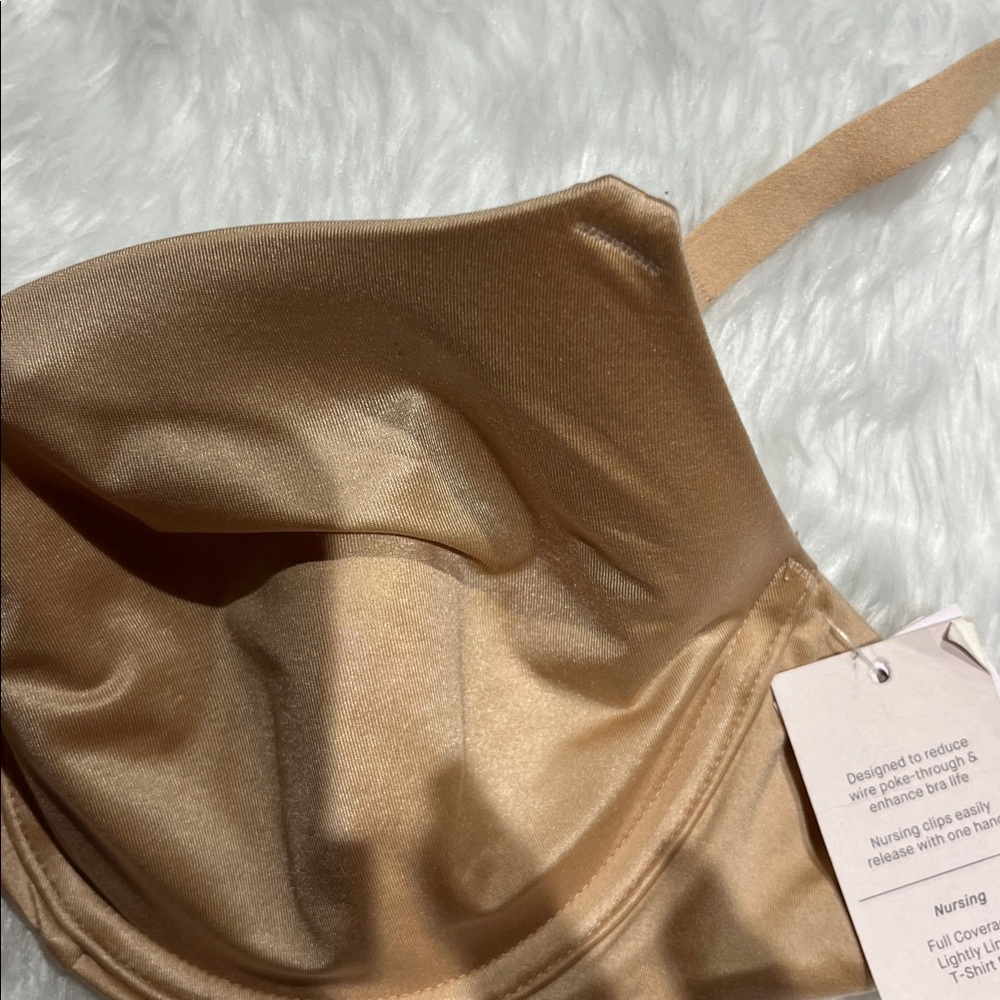 Beige Women's nursing bra . Designed with nursing clips released with one hand. - Picture 8 of 8